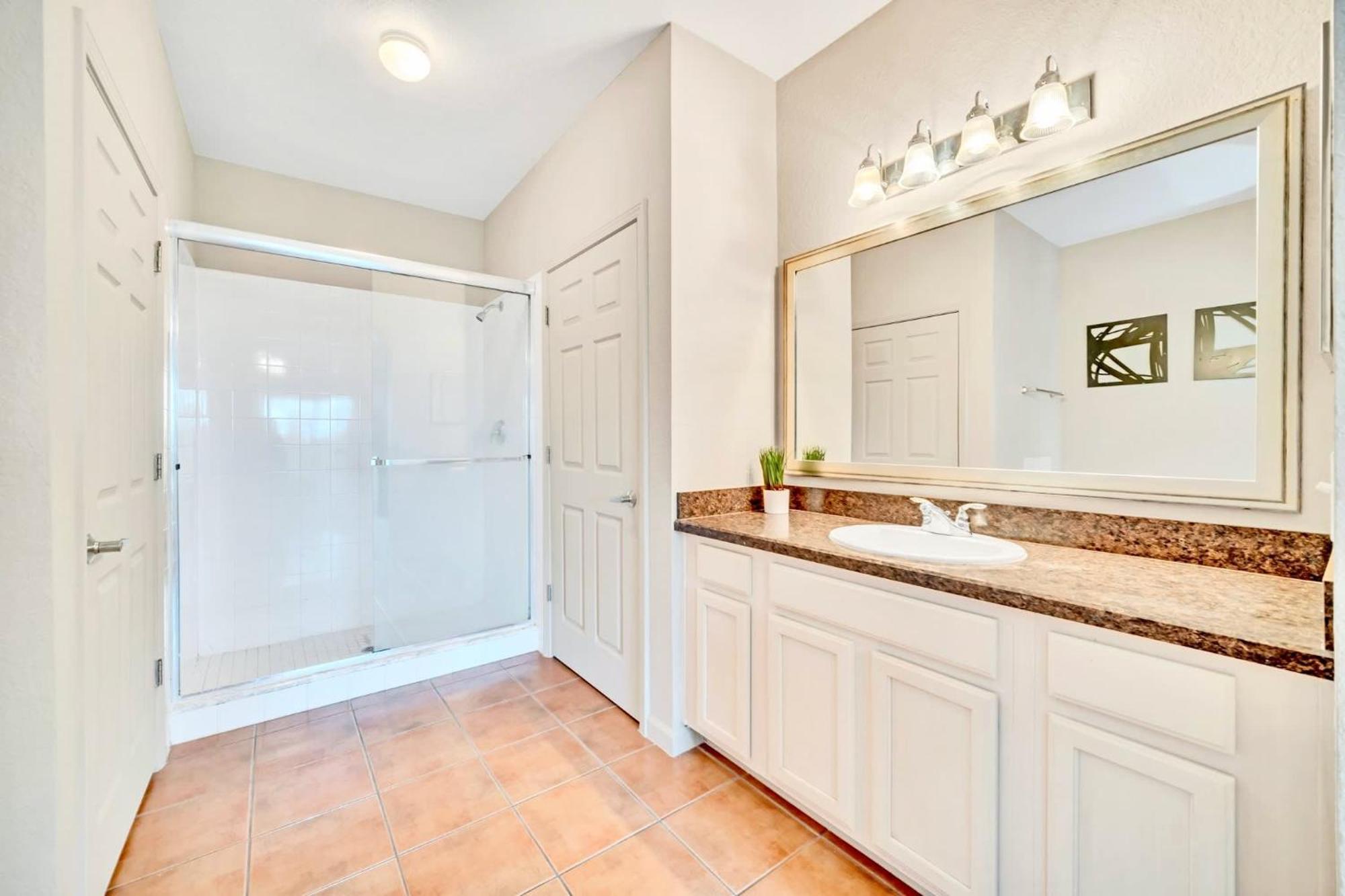 Stunning 2Br Condo With Hot Tub And Pool, Near Disney! Orlando Exterior foto