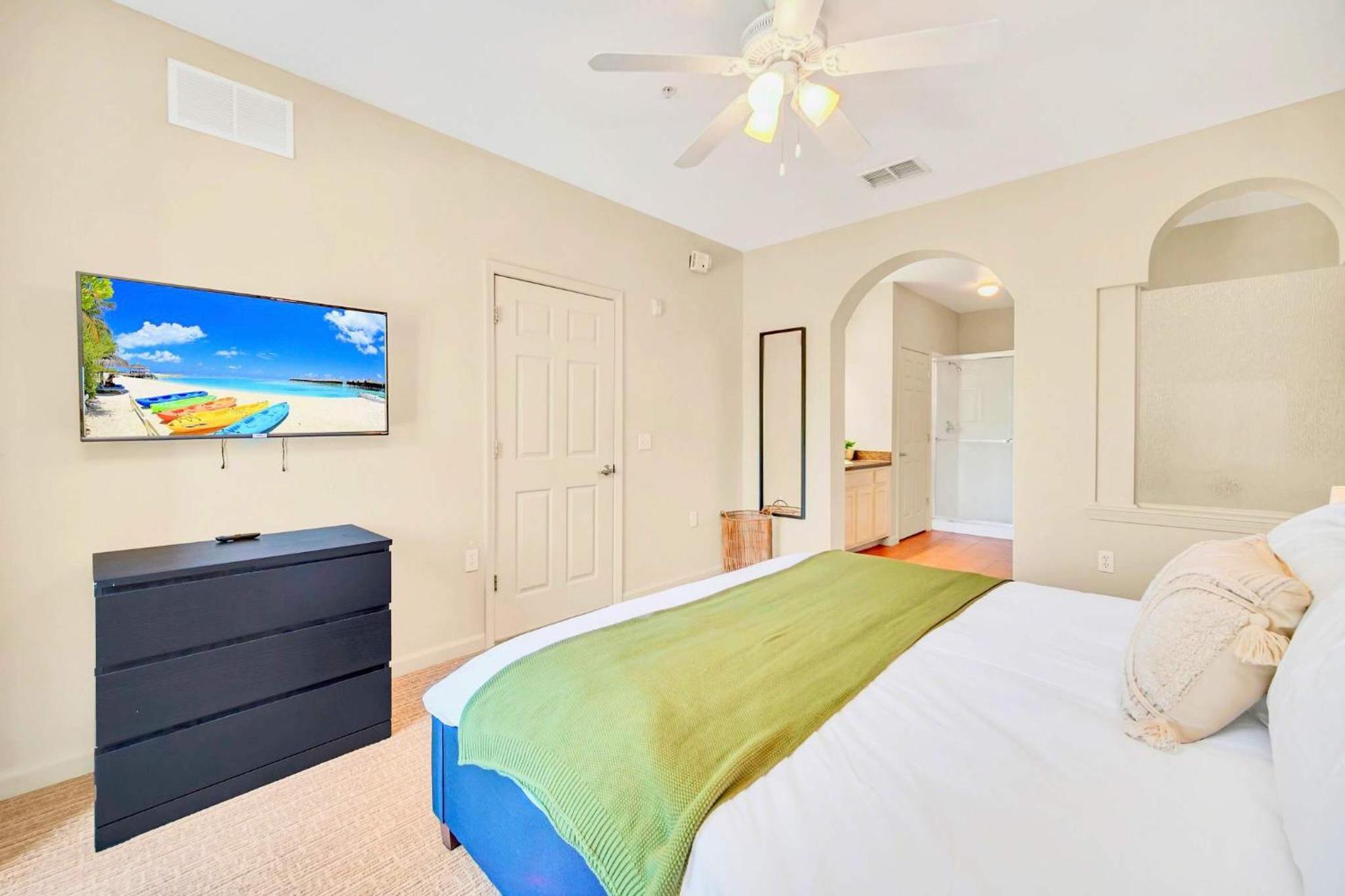 Stunning 2Br Condo With Hot Tub And Pool, Near Disney! Orlando Exterior foto